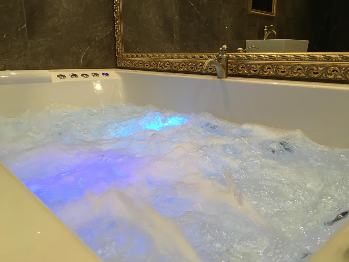 Central Business Apartments Jacuzzi Белград Екстериор снимка