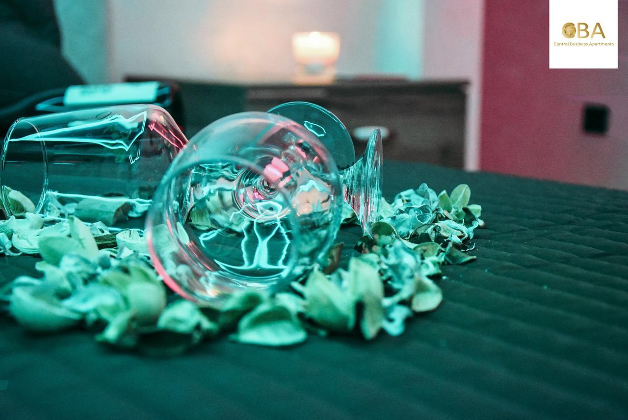 Central Business Apartments Jacuzzi Белград Стая снимка